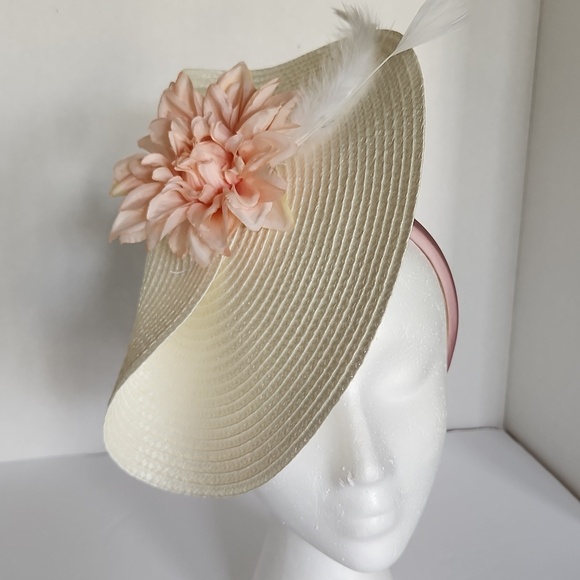 Ivory Straw Fascinator with Pink Flower Accent main image 6